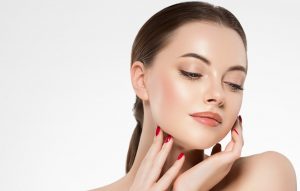 Scopri di più sull'articolo Trending Lip Shades of the Season