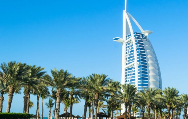 Scopri di più sull'articolo The Influence of Globalization on Local Cultures