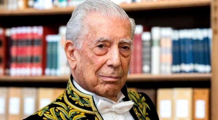 Scopri di più sull'articolo È morto Mario Vargas Llosa, Nobel per la Letteratura: addio a un gigante della narrativa mondiale