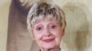 Scopri di più sull'articolo Milena Vukotic compie 90 anni: una vita tra danza, cinema e teatro