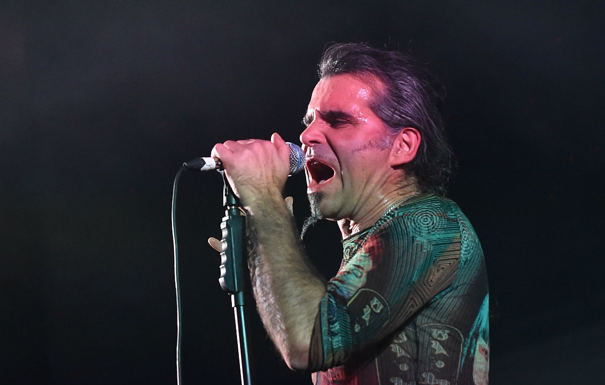 Scopri di più sull'articolo Piero Pelù, Concerti e Rock: il Diavolo torna on stage con un tour infuocato nel 2025