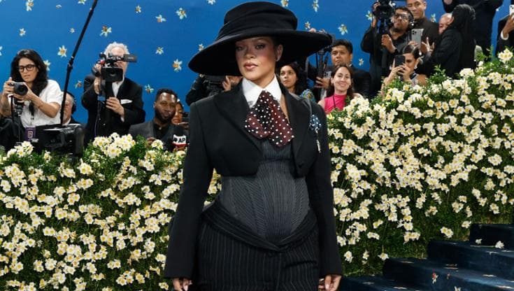Scopri di più sull'articolo I possibili nomi del terzo figlio di Rihanna: uno è davvero sorprendente!
