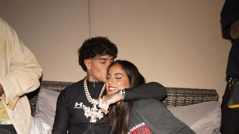 Scopri di più sull'articolo Giulia De Lellis aspetta una bambina e il suo nome sarà Priscilla: c’è lo comunica Tony Effe