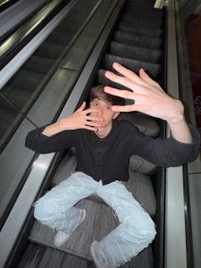 Scopri di più sull'articolo Chi è iimandre, il creator siciliano che sta conquistando tiktok, twitch e youtube? 350k follower