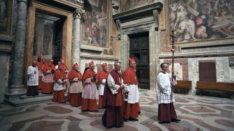Scopri di più sull'articolo Quanto dura il Conclave? Scopri i tempi e i segreti dell’elezione papale