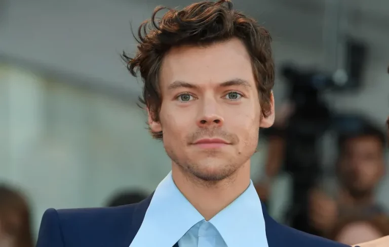 Scopri di più sull'articolo Dove vive in Italia Harry Styles? Scopri la sua vita privata nel Bel Paese