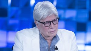 Scopri di più sull'articolo Che malattia ha Sandro Giacobbe? La verità sul tumore e la sua forza