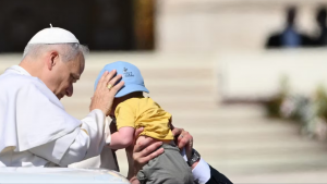 Scopri di più sull'articolo Papa Leone XIV matrimoni: la sua dichiarazione scuote il mondo