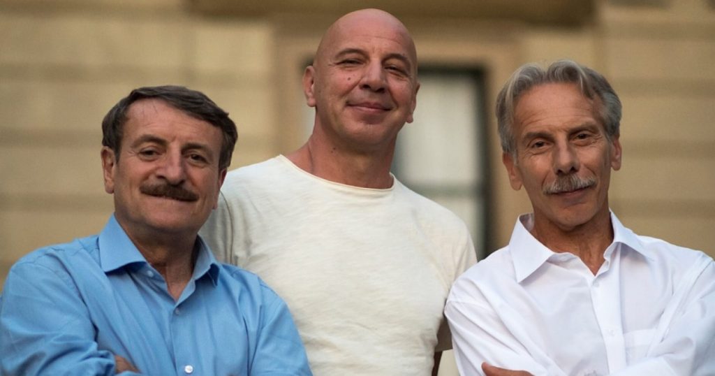 "Attitudini: Nessuna" celebra l'attesissimo ritorno di Aldo, Giovanni e Giacomo, il trio più amato d'Italia 1000097931