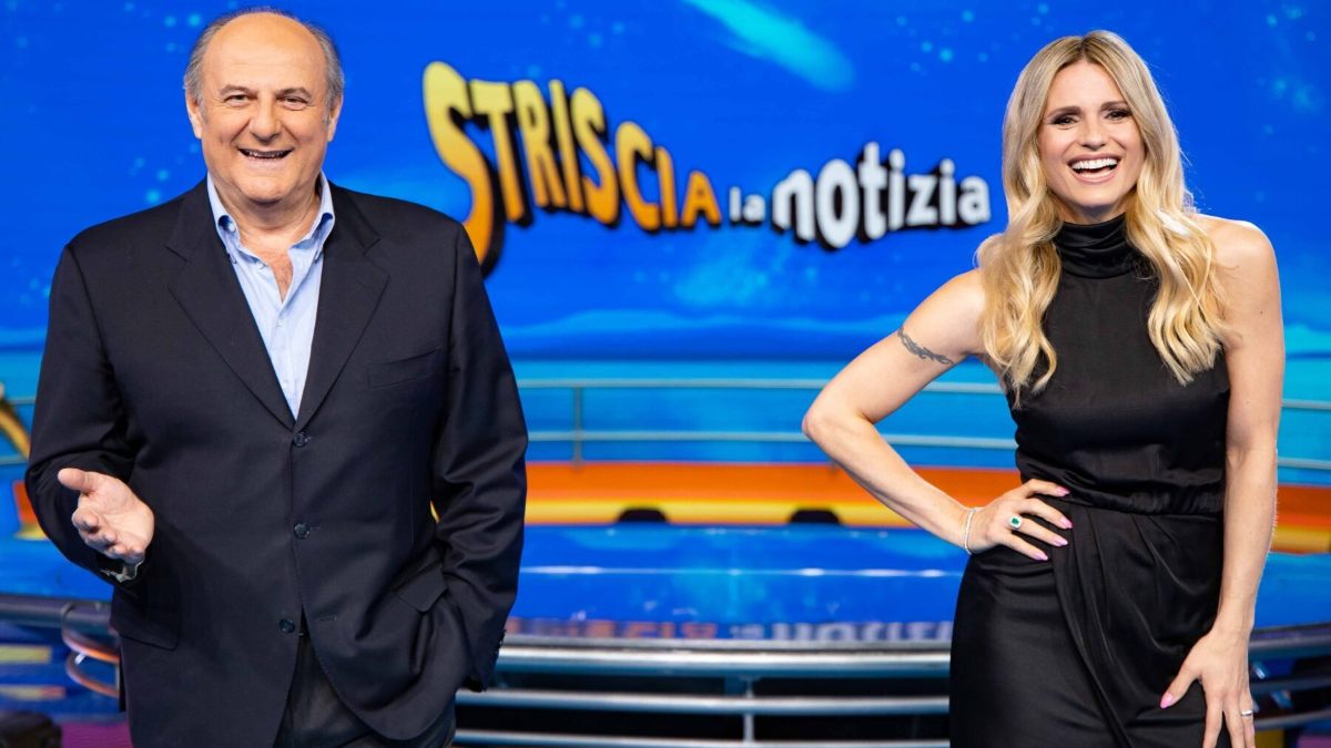 Gerry Scotti, lo zio più famoso d'Italia: scopriamo insieme il volto della tv italiana 1000099938