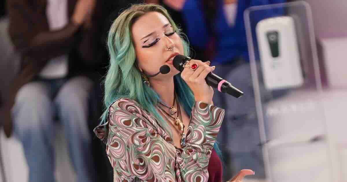 Amici 25, Valentina Pesaresi: chi è la cantante da 10 per Rudy Zerbi