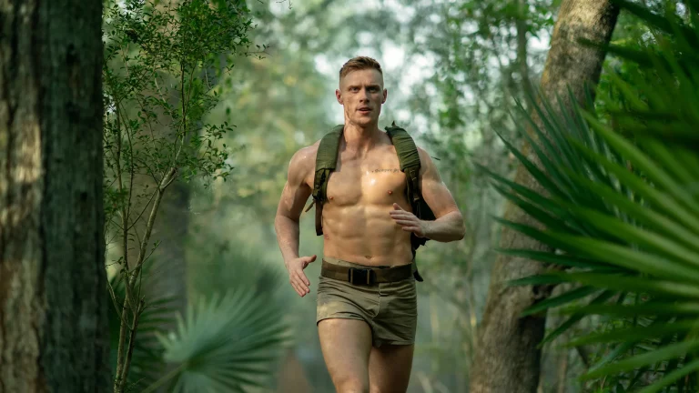 Scopri di più sull'articolo Boots, la serie Netflix che sta facendo arrabbiare il Pentagono: “Spazzatura Woke”