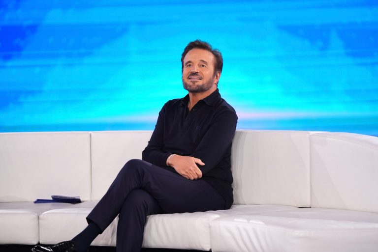 Christian De Sica oggi: cosa fa, dove vive e com’è cambiata la sua vita lontano dai cinepanettoni