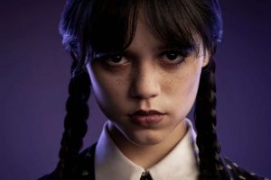 Scopri di più sull'articolo Mercoledì torna più dark e sorprendente che mai: tutte le novità della prossima stagione
