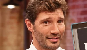 Scopri di più sull'articolo Stefano De Martino si racconta: “Sanremo? Sarebbe uno strappo nella mia maratona”