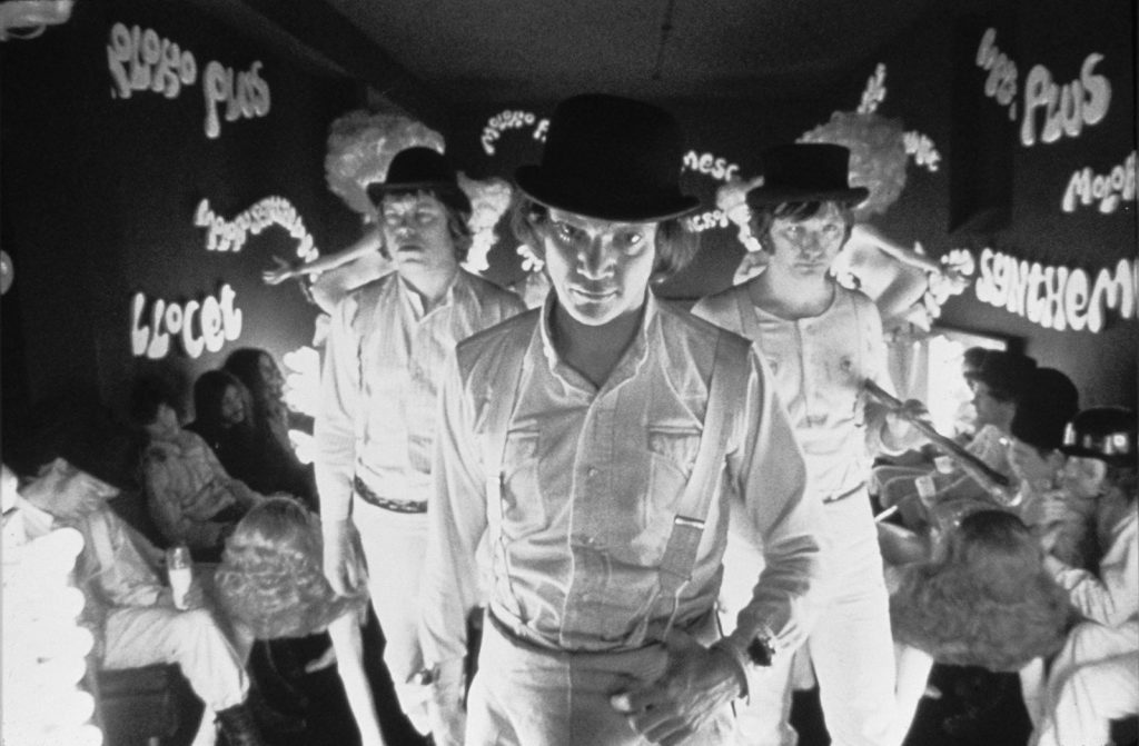 Arancia Meccanica torna al cinema: perché Kubrick non avrebbe mai potuto girarlo oggi? a clockwork orange film still stanley kubrick2237979323780145171