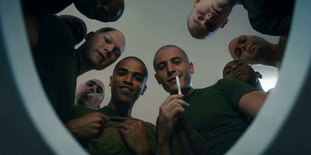 Boots, la serie Netflix che sta facendo arrabbiare il Pentagono: "Spazzatura Woke"