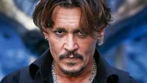 Scopri di più sull'articolo Johnny Depp torna con un “A Christmas Carol” oscuro e gotico: il film che segna la sua rinascita a Hollywood