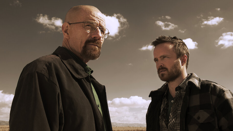 Scopri di più sull'articolo Dal trionfo di Breaking Bad al crollo dello streaming: viaggio nel tramonto (e nella rinascita) dell’età dell’oro delle serie tv