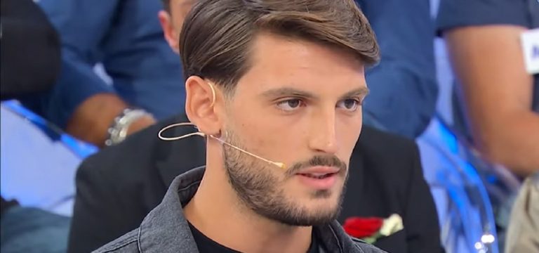 Scopri di più sull'articolo Colpo di scena a Uomini e Donne: Ciro Solimeno è il nuovo tronista dopo l’incontro con Martina