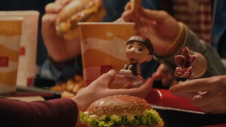 Scopri di più sull'articolo Stranger Things x McDonald’s: tutti i dettagli su menu speciali, paesi coinvolti e data italiana