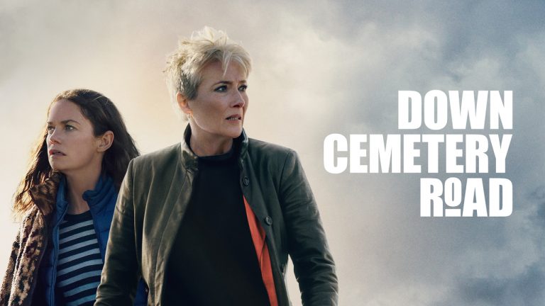 Scopri di più sull'articolo Down Cemetery Road: la serie thriller che tiene col fiato sospeso