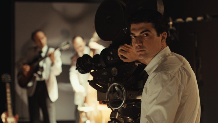 Scopri di più sull'articolo Carosello in Love: la magia degli anni ’50 tra amore , sogni e nostalgia