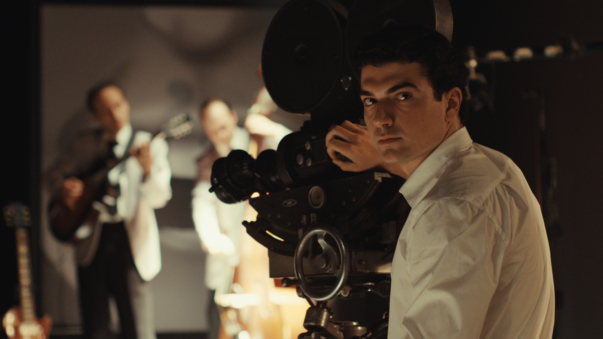 Carosello in Love: la magia degli anni '50 tra amore , sogni e nostalgia Carosello in love: Giacomo Giorgio in una scena del film