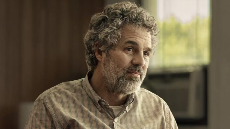 Scopri di più sull'articolo “Santo Subito!” – Mark Ruffalo protagonista del nuovo thriller di Bertrand Bonello ispirato alla vita di Giovanni Paolo II