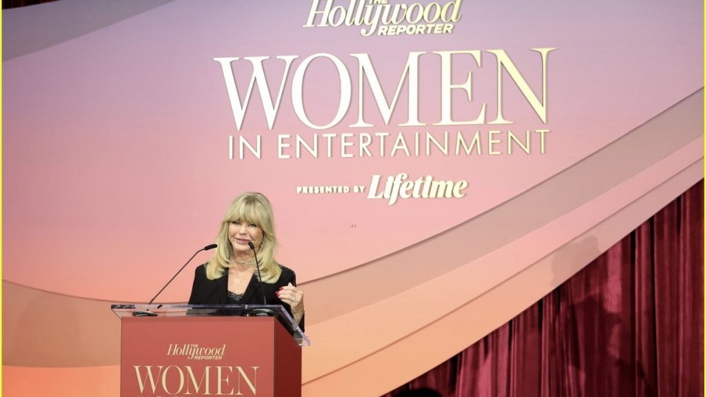 Diane Keaton: Un Tributo tra Lacrime e Ricordi al Women in Entertainment Gala