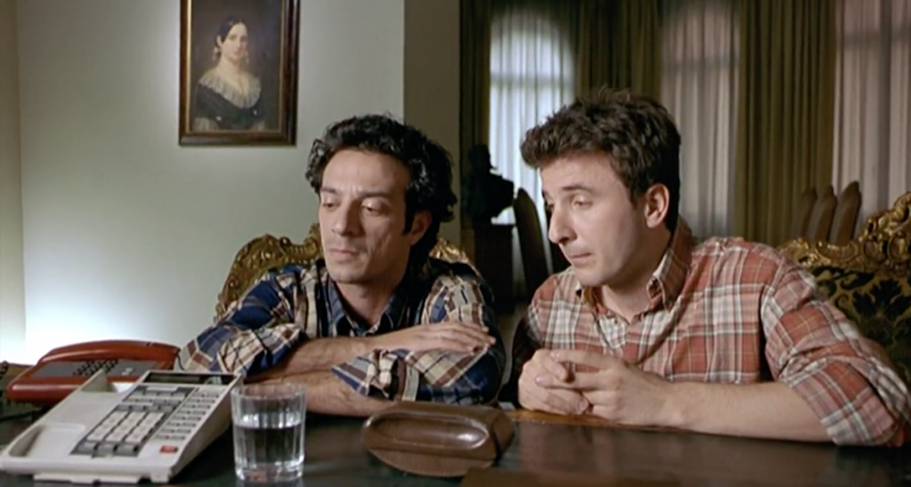 Sicilia Express: Una miniserie sbrigativa di satira politica dal clima natalizio