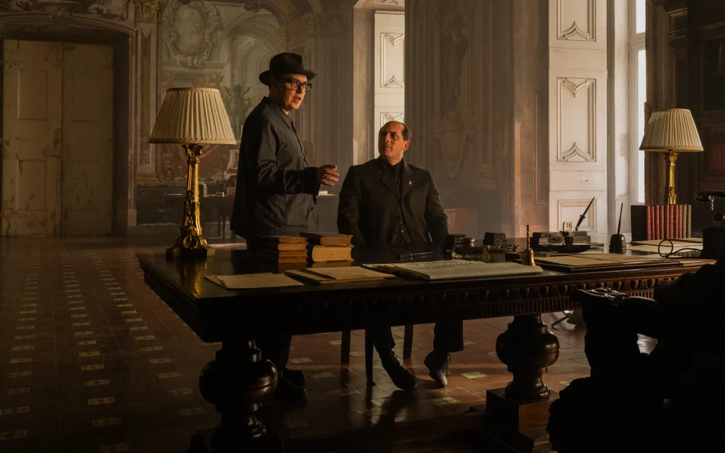 Tutti la vogliono, nessuno la farà: "M. Il figlio del secolo" chiude al picco della sua popolarità