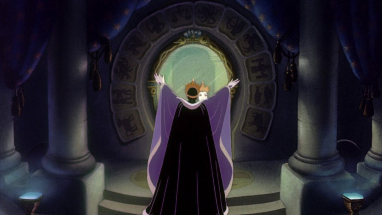 Non ha mai detto "specchio, servo delle mie brame"? 5 frasi iconiche del cinema che ricordiamo sbagliate Le 5 frasi dei film che ricordiamo sbagliate: i miti da sfatare.