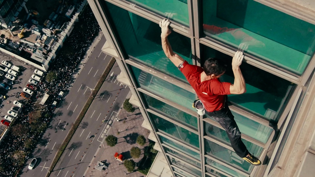 Skyscraper live Netflix: la folle impresa di Alex Honnold Skyscraper live Netflix: la folle impresa di Alex Honnold